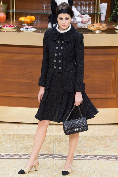 Look 37